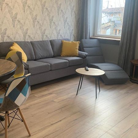 La Casa Lägenhet Uchizy Exteriör bild